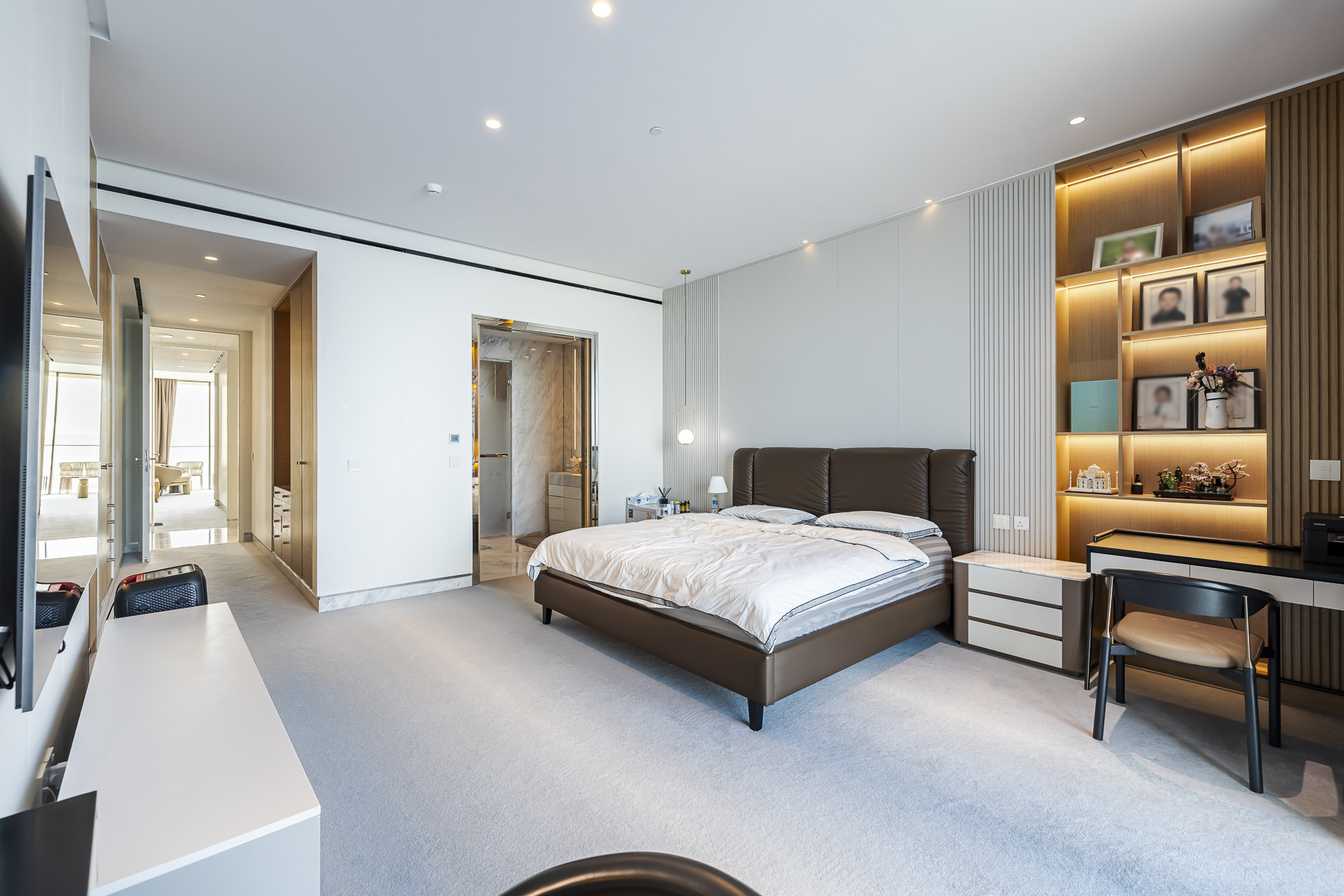 Dual View I Luxury Living I 4BR Expensive Layout