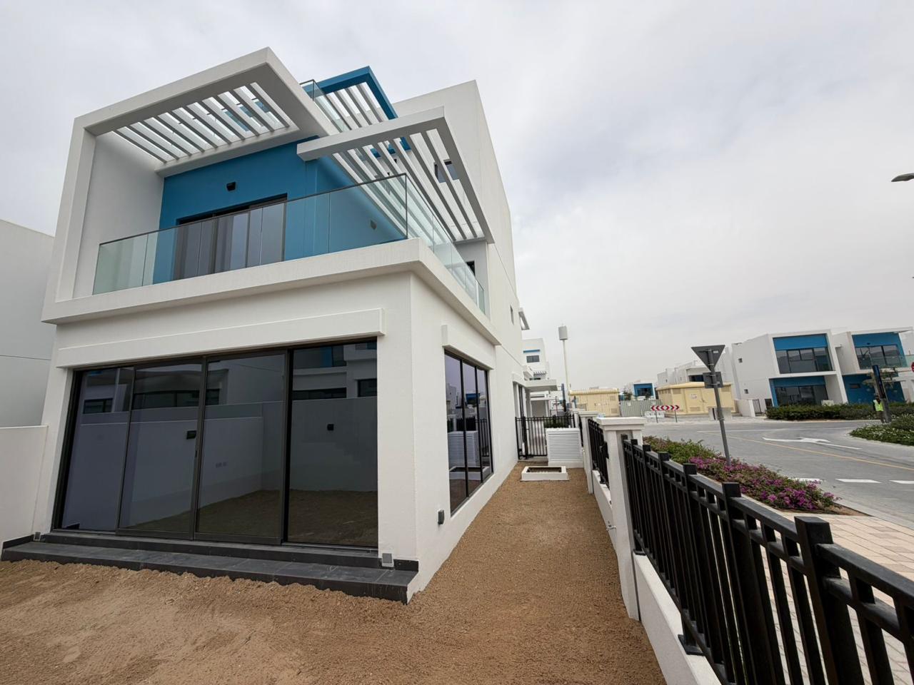 5BR Corner Unit Townhouse in Santorini at DAMAC Lagoon